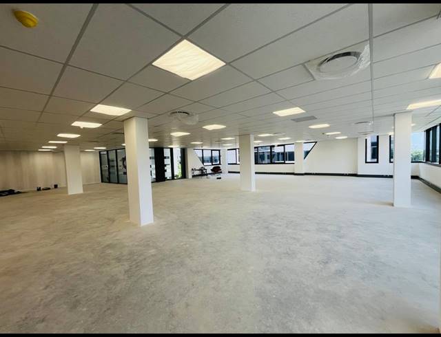 333M² OFFICE TO LET IN VORNA VALLEY